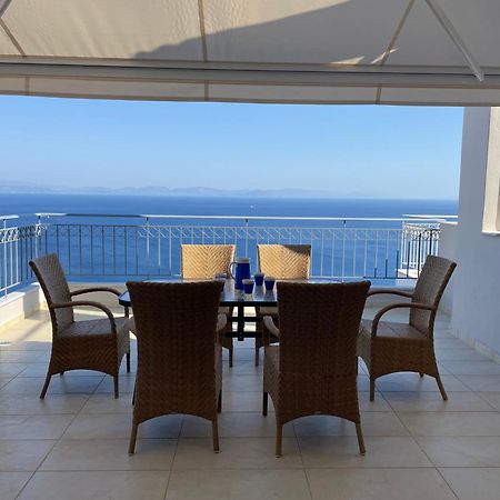 Akoumaros Breeze Villa Gytheio Exteriör bild